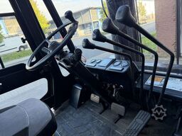 Daewoo D705-2