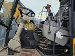 KOMATSU PW 148 / NUR 5400h / Lehnhoff MS 10 / 2 Löffel