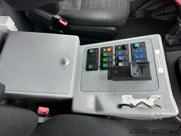 MERCEDES-BENZ Sprinter 519 RTW / 4x4 Allrad / WAS Trage