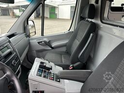 MERCEDES-BENZ Sprinter 519 RTW / 4x4 Allrad / WAS Trage