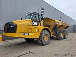 CAT 735 B