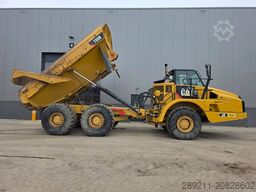 CAT 735 B