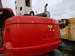 JLG 860SJ