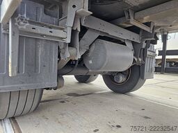 SCHMITZ SKO 24 L CARRIER TAILLIFT