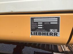 LIEBHERR R920 Compact