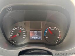 Mercedes-Benz eSprinter 312 DHL Regal KEP-Ausbau