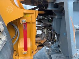 LIEBHERR L566 XPower Radlader 27,5 Ton *11.900 h *Waage