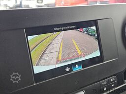 MERCEDES-BENZ SPRINTER 317 L2H2 RWD Mbux