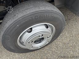 Mercedes-Benz Atego 822 L Pritsche 7,18m, Klima, AHK