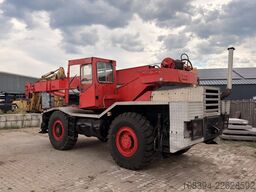 Coles Husky 615 - Rough Terrain crane / 15T / Deutz e...