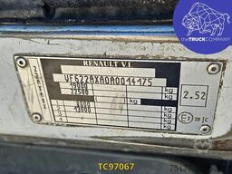 Renault Premium 300