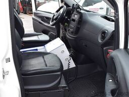 Mercedes-Benz Vito 4x4 Notarzt Einsatzfahrzeug NEF