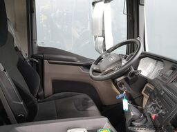MAN TGS 26.330 6x2 car/machine transport truck 160...