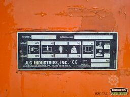 JLG 800AJ