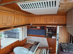 MERCEDES-BENZ LP 813