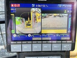 Komatsu HB215LC-3