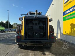 Komatsu WA500-8E0