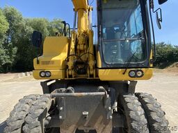 Komatsu PW160-11