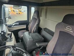 MAN TGS 26.320 6x2 BDF Mitnahmestapler AHK 1. Hand