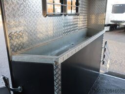 MAN TGL 12.250 BL 4x2 für 5 Pferde Aufbau Bj.: 2022