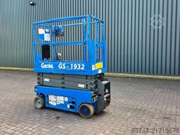 Genie GS1932 Electric, Working Height 7.8 m, 227kg Capac