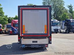MAN TGL 8.240 - 2 deck livestock Bekkers - Loadlift...