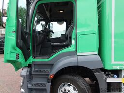 Mercedes-Benz Actros 1824L Bakwagen + Laadklep 2000 kg