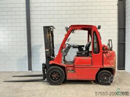 Nissan UG 1 D 2 A 32 LQ