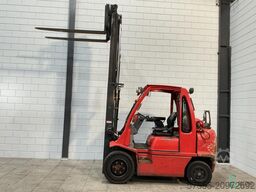 Nissan UG 1 D 2 A 32 LQ