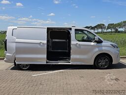 FORD TRANSIT CUSTOM 2.0 L2 LIMITED 170Pk Nav