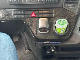 Mercedes-Benz Actros 1845