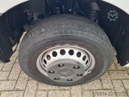 Mercedes-Benz Sprinter 516 CDI/ Bakwagen/ Laadklep/ Aut/ 75DKM