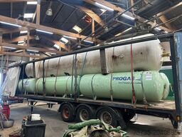 FULL TRAILER LOADED WITH LPG TANKS
