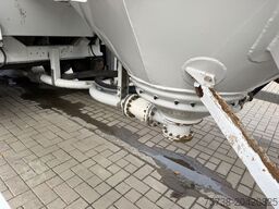 KÄSSBOHRER Zementsilo 35 m³/3- Achsen/BPW Achsen