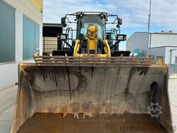 Komatsu WA500-8E0