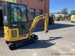 Komatsu PC16R-3HS