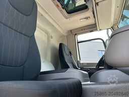 DAF CF 260 FA / Carrier Koeler - 30 gr / Chereau Fr...