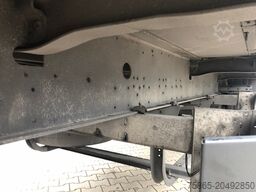 Schmitz Cargobull SCB S3B / Box Trailer / Loadlift 2000 kg / APK ...