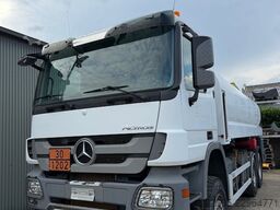 Mercedes-Benz Actros 3341