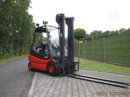 Linde E25-02