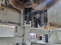 SCM Accord 40 FX mit Werkzeugen