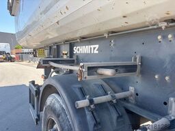 SCHMITZ CARGOBULL SKI 18 SL-7.2 SR 28m3 el. Verdeck Liftachse