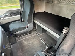MAN TGX 18.400 Bakwagen 6 x 2