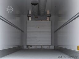 Kässbohrer FRIGORIFERO