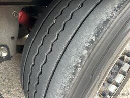 Schmitz Cargobull SCB S3B / Box Trailer / 2x Liftas / APK TUV 10-26