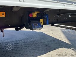 Schmitz Cargobull SCB S2 / Box Trailer / 2 axle Disk / NL Trailer...