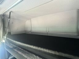 MAN TGL 8210 Koffer original 217.508 km