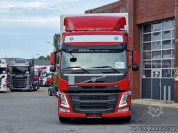 Volvo FM 370 Globetrotter 6x2*4 - Box with sidedoors ...