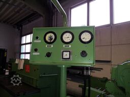 TBT T30-1-750 Kreuztisch