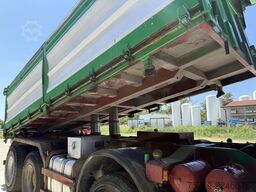 Iveco Eurotrakker 410E44H Kipper 8x4 40Ton
